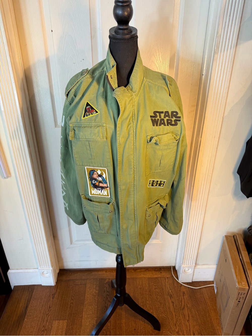 Star Wars BOUNTY HUNTER Olive Green Military Patch Jacket. RARE